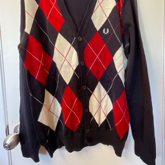 Brand New Fred Perry long sleeves cardigan. Unisex. - Picture 4 of 4